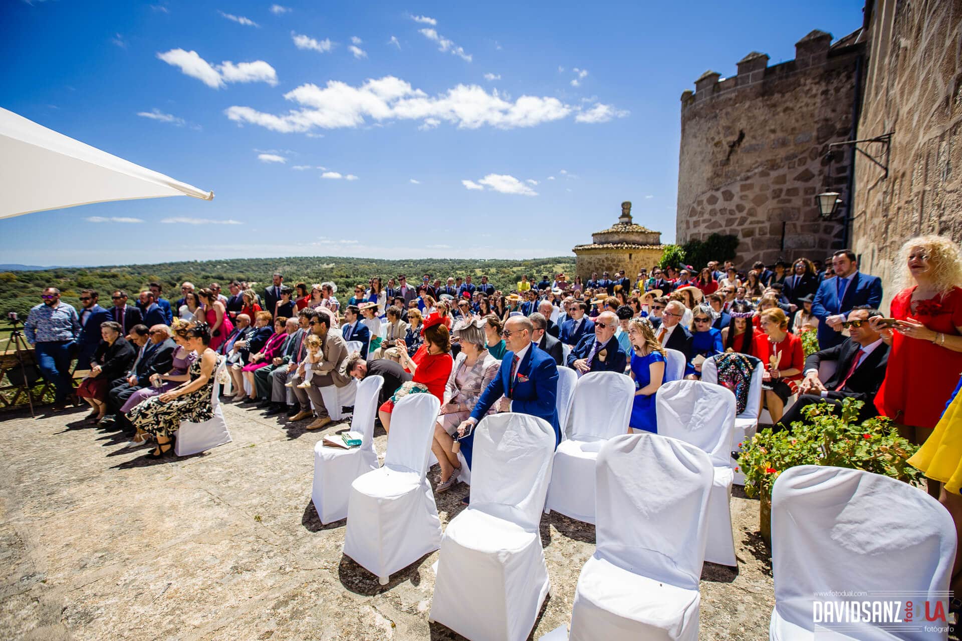 14-castillo-piedrabuena-boda-rocio-luis-sanvicente-alcantara-sevilla-boda-fotodual-davidsanz-wedding-in-a-castle