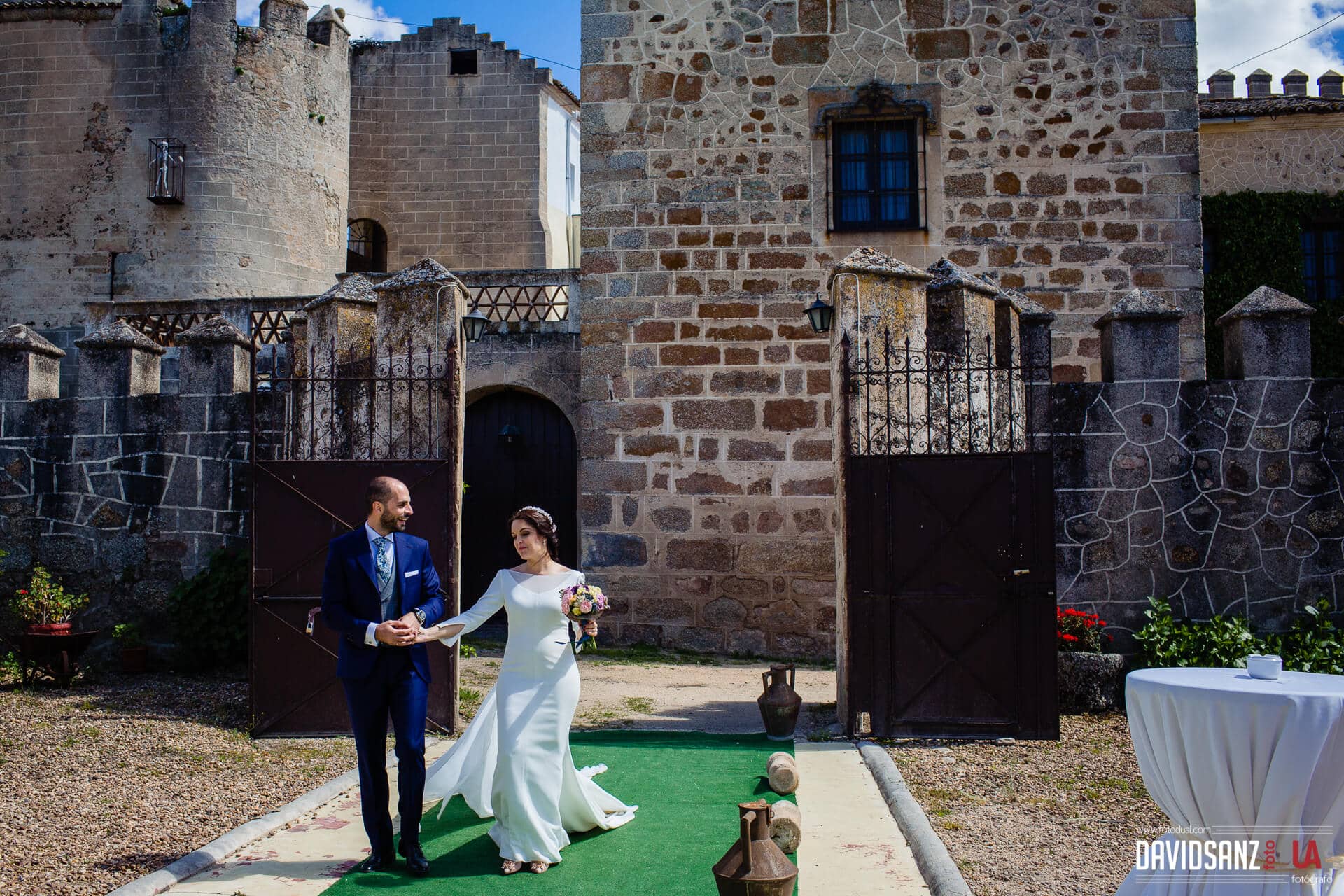 24-castillo-piedrabuena-boda-rocio-luis-sanvicente-alcantara-sevilla-boda-fotodual-davidsanz-wedding-in-a-castle
