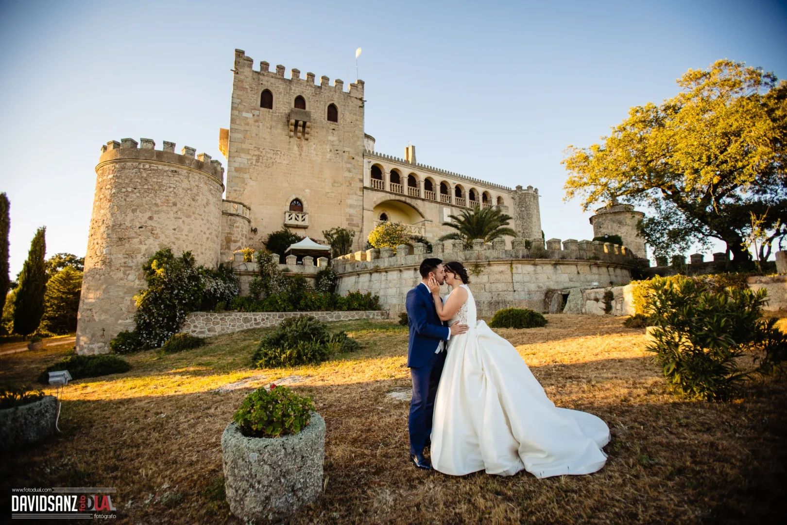 O casamento em Santiago de Alcántara e o Castelo de Piedrabuena da Isabel e do Oscar 33 41 santiago alcantara piedrabuena castillo fotodual davidsanz machaco isabel oscar 2718
