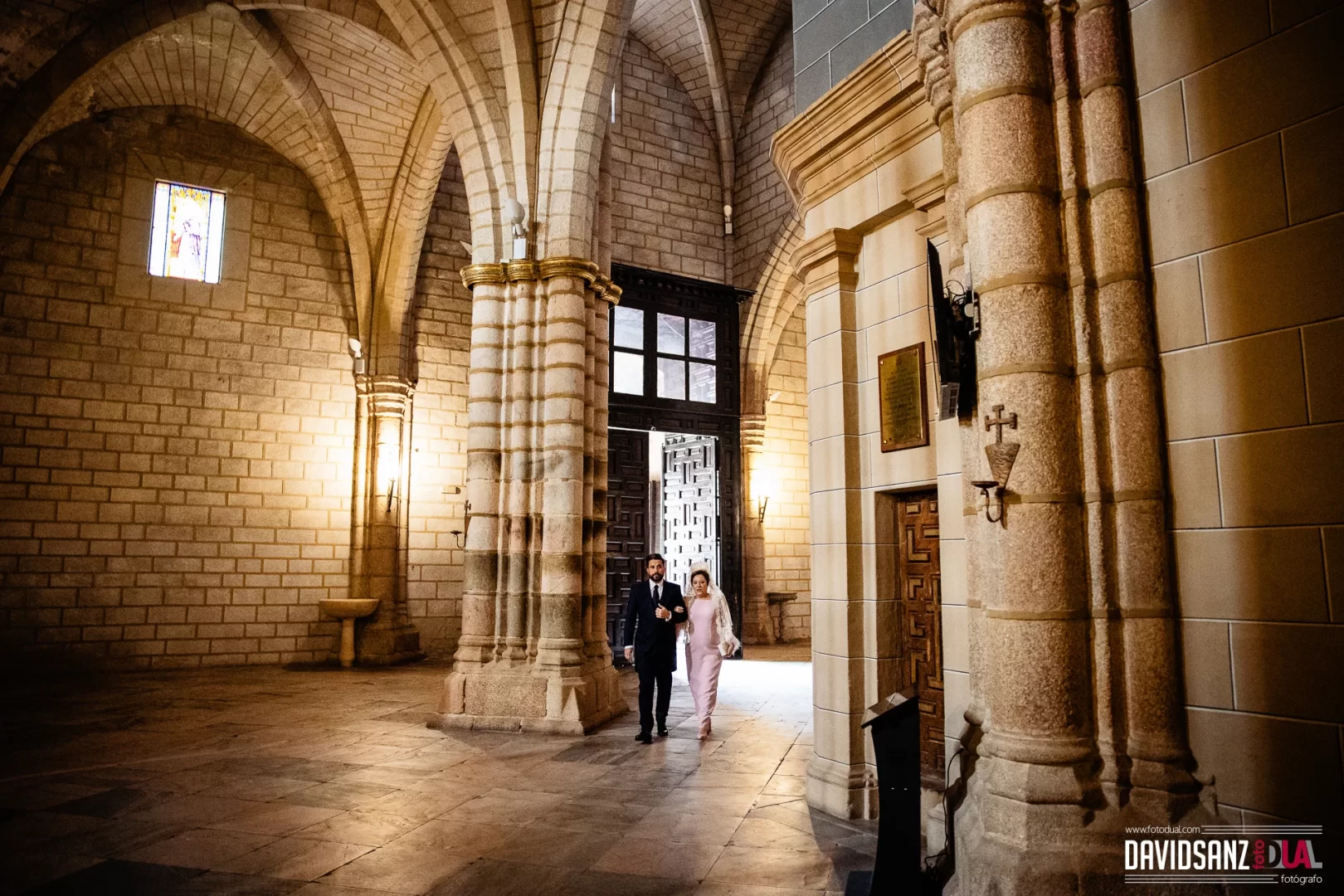 boda catedral raque christian mago bailaora finca toribio magia davidsanz fotodualbodas 15